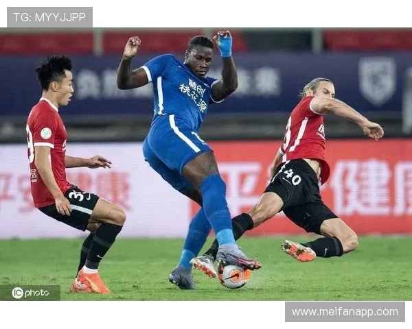 成都争冠关键战被浙江压哨追平或成本赛季走势生变的重要转折点